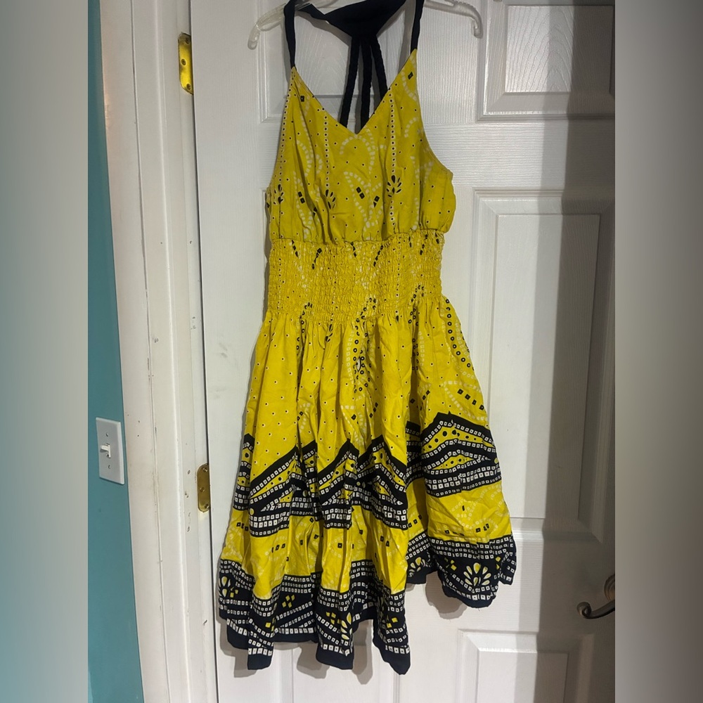 Cassee’s M Y2K Rare Black and Yellow Sundress